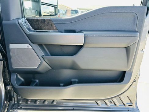 New 2026 Ford F250 Lariat w/ Tremor Off-Road Package image 38