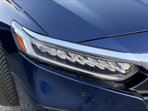 Used 2018 Honda Accord Touring image 26