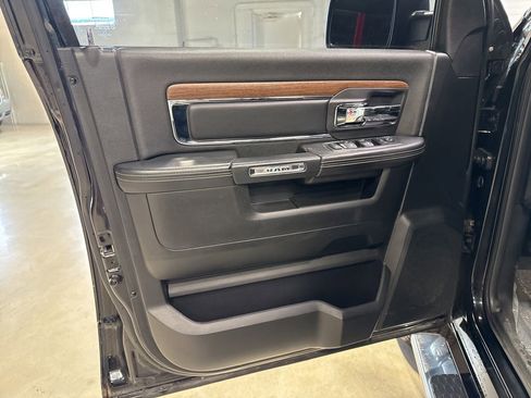 Used 2014 RAM 1500 Laramie AWD/4WD image 36