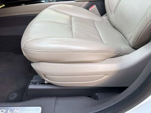 Used 2020 Lincoln Corsair Reserve w/ Equipment Group 201A image 17