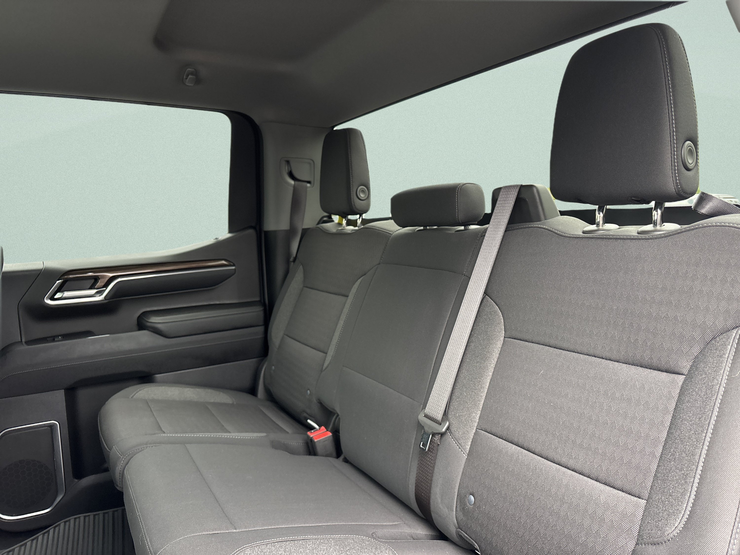 Used 2024 Chevrolet Silverado 1500 LT AWD/4WD image 17