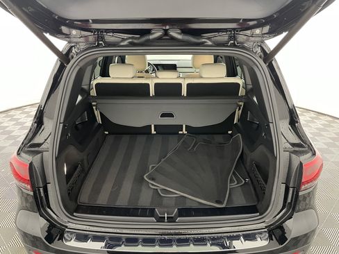 Used 2022 Mercedes-Benz GLB 250 image 19