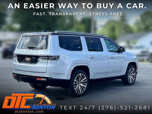 Used 2025 Jeep Grand Wagoneer 4WD image 5