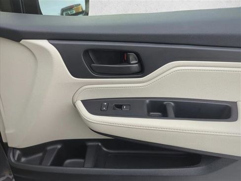 Used 2025 Honda Odyssey EX-L image 26