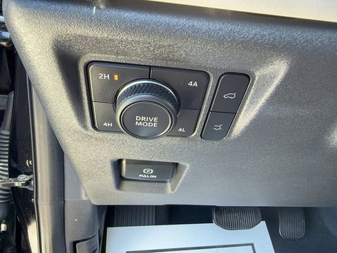 Certified 2025 Ford Expedition Max Active AWD/4WD image 32