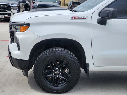 Used 2023 Chevrolet Silverado 1500 Custom Trail Boss AWD/4WD image 10