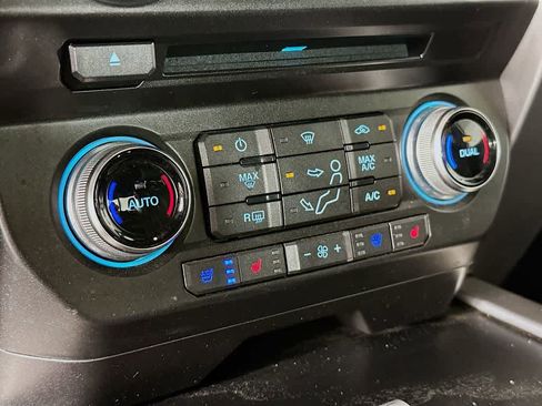 Certified 2018 Ford F350 Platinum w/ Platinum Ultimate Package image 18