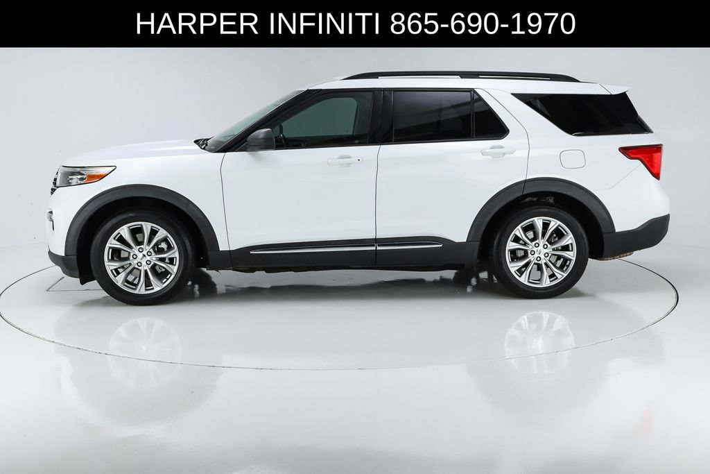 Used 2020 Ford Explorer XLT w/ Equipment Group 202A RWD image 2