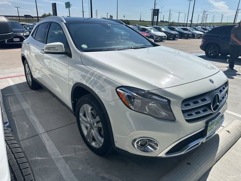 Used 2018 Mercedes-Benz GLA 250 4MATIC image 5