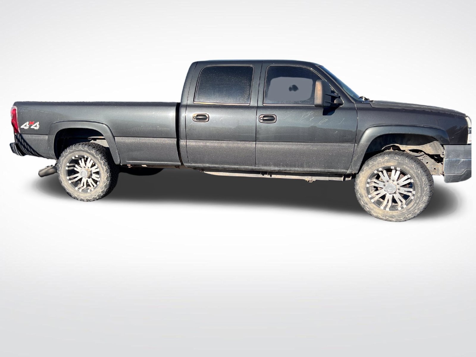 Used 2003 Chevrolet Silverado 2500 LS w/ Skid Plate Package AWD/4WD image 4