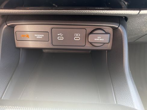Certified 2025 Honda Civic Sport image 32