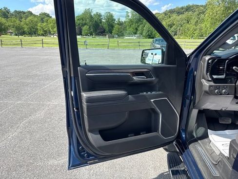 Used 2023 Chevrolet Silverado 1500 LT AWD/4WD image 11
