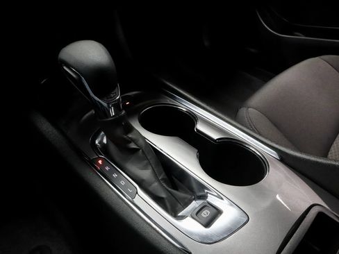 Used 2024 Chevrolet Malibu LT image 31