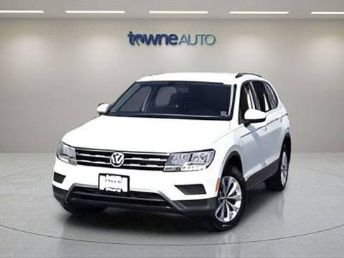 Used 2019 Volkswagen Tiguan S w/ 3rd Row Seat Package image 3