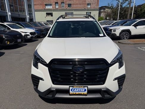 Used 2024 Subaru Ascent Onyx Edition AWD/4WD image 2