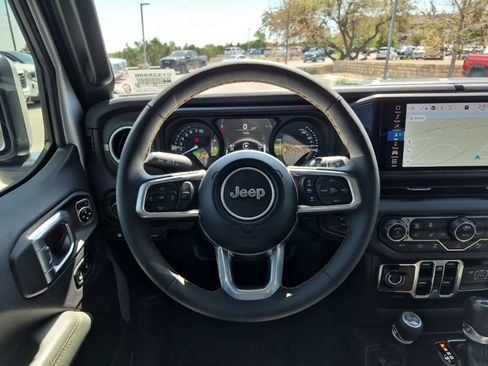 Used 2024 Jeep Wrangler High Altitude image 24
