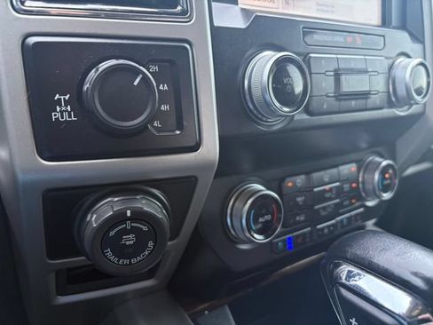 Used 2019 Ford F150 Lariat w/ Equipment Group 502A Luxury AWD/4WD image 33