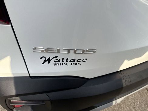 New 2026 Kia Seltos LX image 7