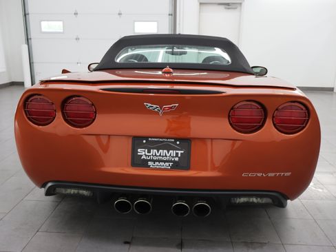 Used 2005 Chevrolet Corvette Convertible w/ Preferred Equipment Group RWD image 23