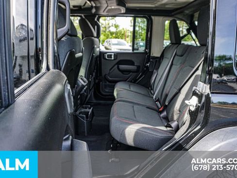 Used 2025 Jeep Wrangler Unlimited Rubicon AWD/4WD image 21