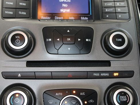 Used 2017 Ford Taurus SEL AWD/4WD image 26