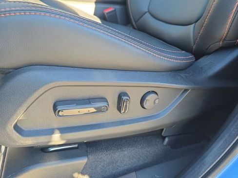 Used 2025 Honda Pilot TrailSport image 44