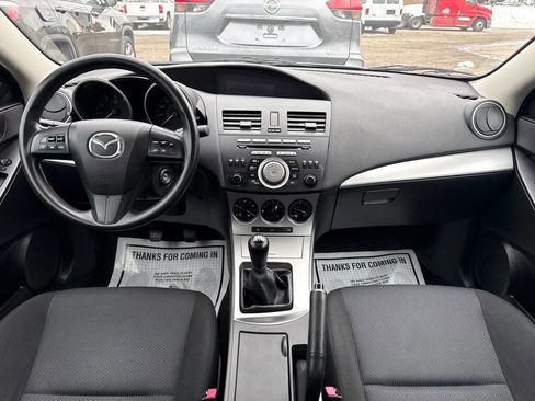 Used 2011 MAZDA MAZDA3 i Touring image 16