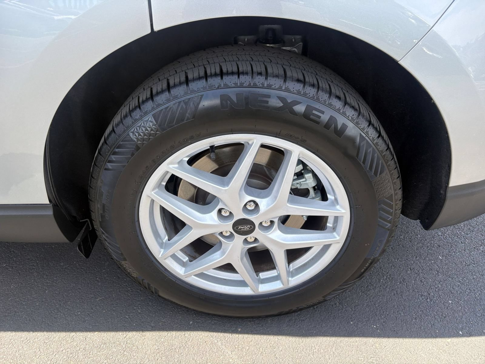 Used 2024 Ford Edge SEL AWD/4WD image 30