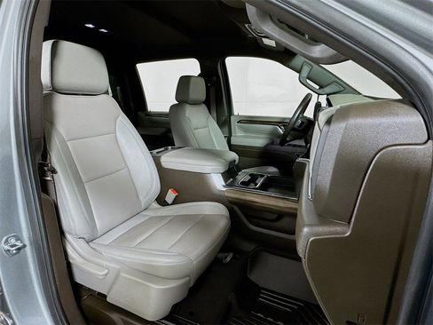 Certified 2024 Chevrolet Silverado 2500 LT w/ Texas Edition image 26