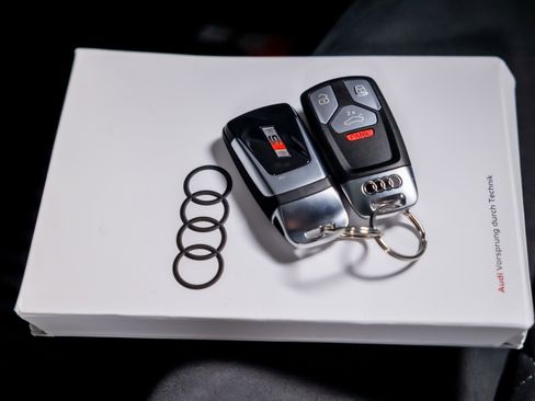 Used 2024 Audi S5 Premium Plus w/ Premium Plus Package image 32