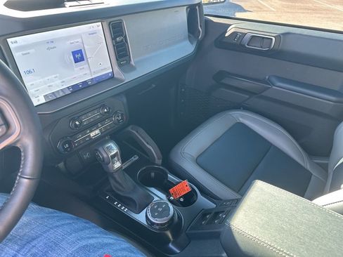 Used 2024 Ford Bronco Outer Banks image 31