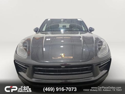 Used 2022 Porsche Macan w/ Premium Package Plus AWD/4WD image 4