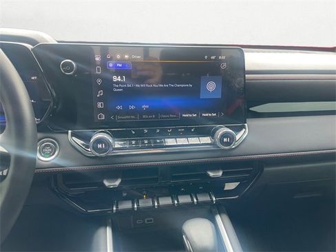 Used 2024 Chevrolet Colorado Z71 w/ Z71 Convenience Package 2 image 21