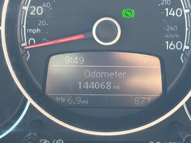 Used 2018 Volkswagen Beetle 2.0T S w/ Style & Comfort Package FWD image 16
