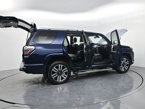 Used 2022 Toyota 4Runner Limited image 69