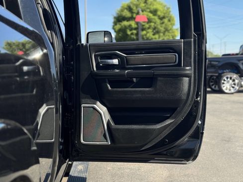 Used 2020 RAM 2500 Laramie AWD/4WD image 32