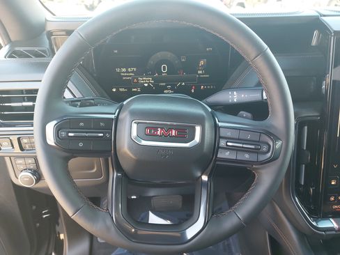 Used 2025 GMC Yukon AT4 image 18