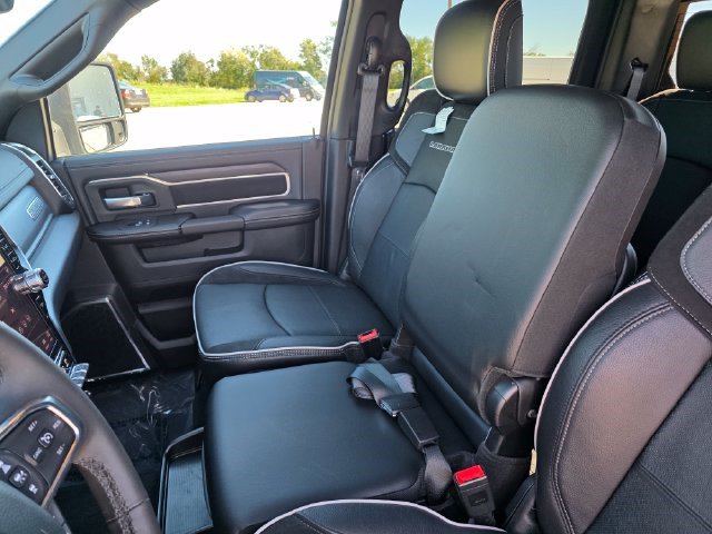 Used 2026 RAM 2500 Laramie AWD/4WD image 24