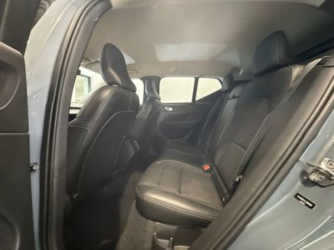 Used 2020 Volvo XC40 T5 Momentum AWD/4WD image 13