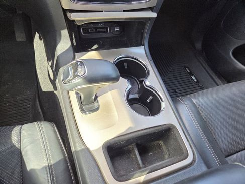 Used 2014 Jeep Grand Cherokee Overland image 13