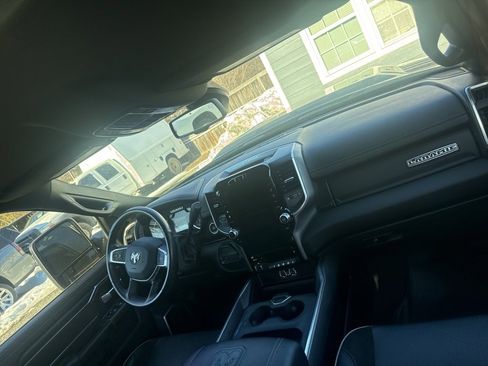 Used 2024 RAM 3500 Laramie w/ Night Edition image 22