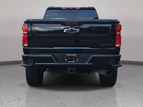 Used 2025 Chevrolet Silverado 2500 ZR2 w/ Technology Package AWD/4WD image 6