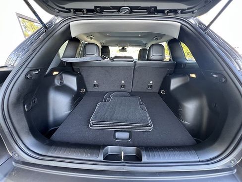 Used 2021 Jeep Cherokee Latitude Plus image 25