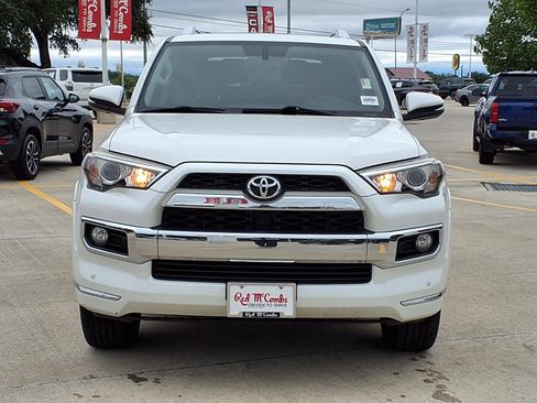 Used 2017 Toyota 4Runner Limited AWD/4WD image 2