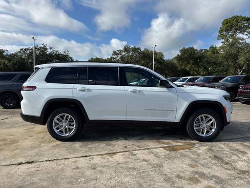 New 2025 Jeep Grand Cherokee L Laredo w/ Trailer Tow Package image 2