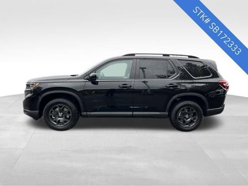 New 2025 Honda Pilot TrailSport image 4