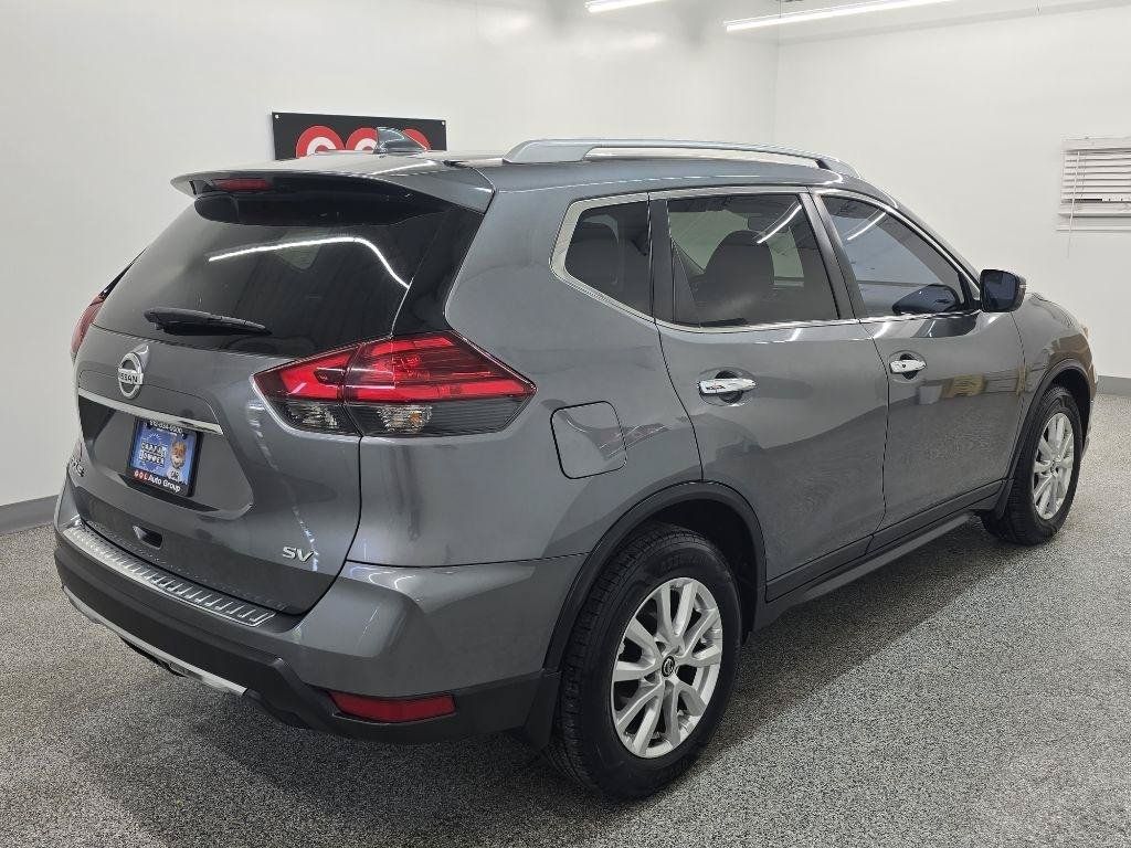 Used 2017 Nissan Rogue SV FWD image 6