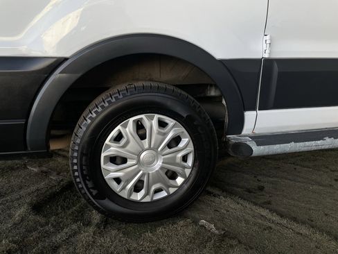 Used 2018 Ford Transit 250 130 Low Roof w/ Exterior Upgrade Package image 9