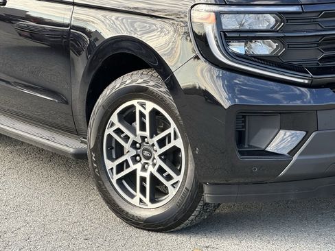 Used 2025 Ford Expedition Max Active image 40