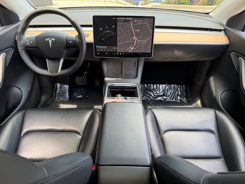 Used 2021 Tesla Model Y Long Range AWD/4WD image 40